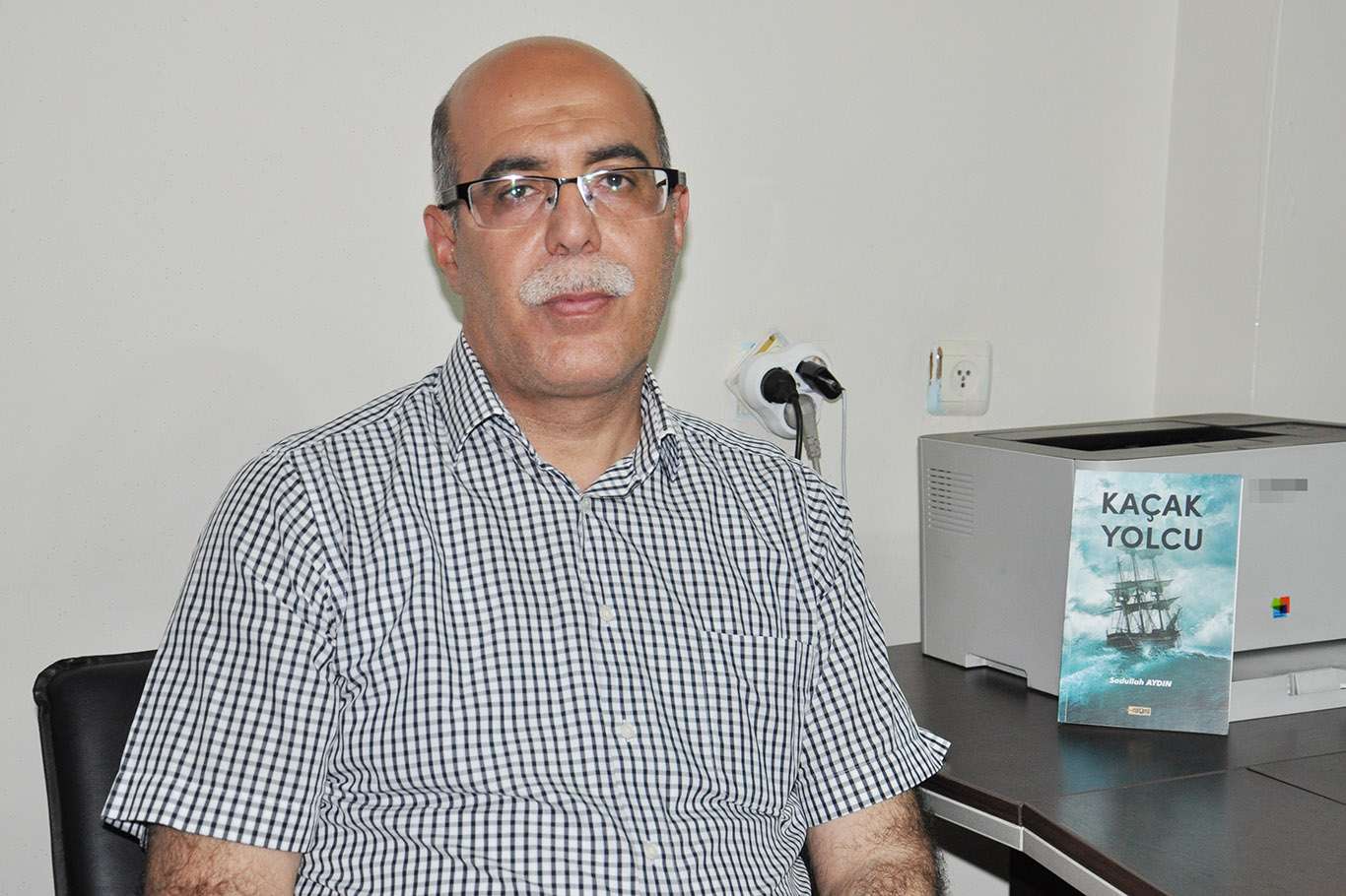 Yazar Aydın'dan "Kaçak Yolcu" romanı: Amacım gençleri Kur’ani değerlerle tanıştırmak Yazar Aydın'dan "Kaçak Yolcu" romanı: Amacım gençleri Kur’ani değerlerle tanıştırmak